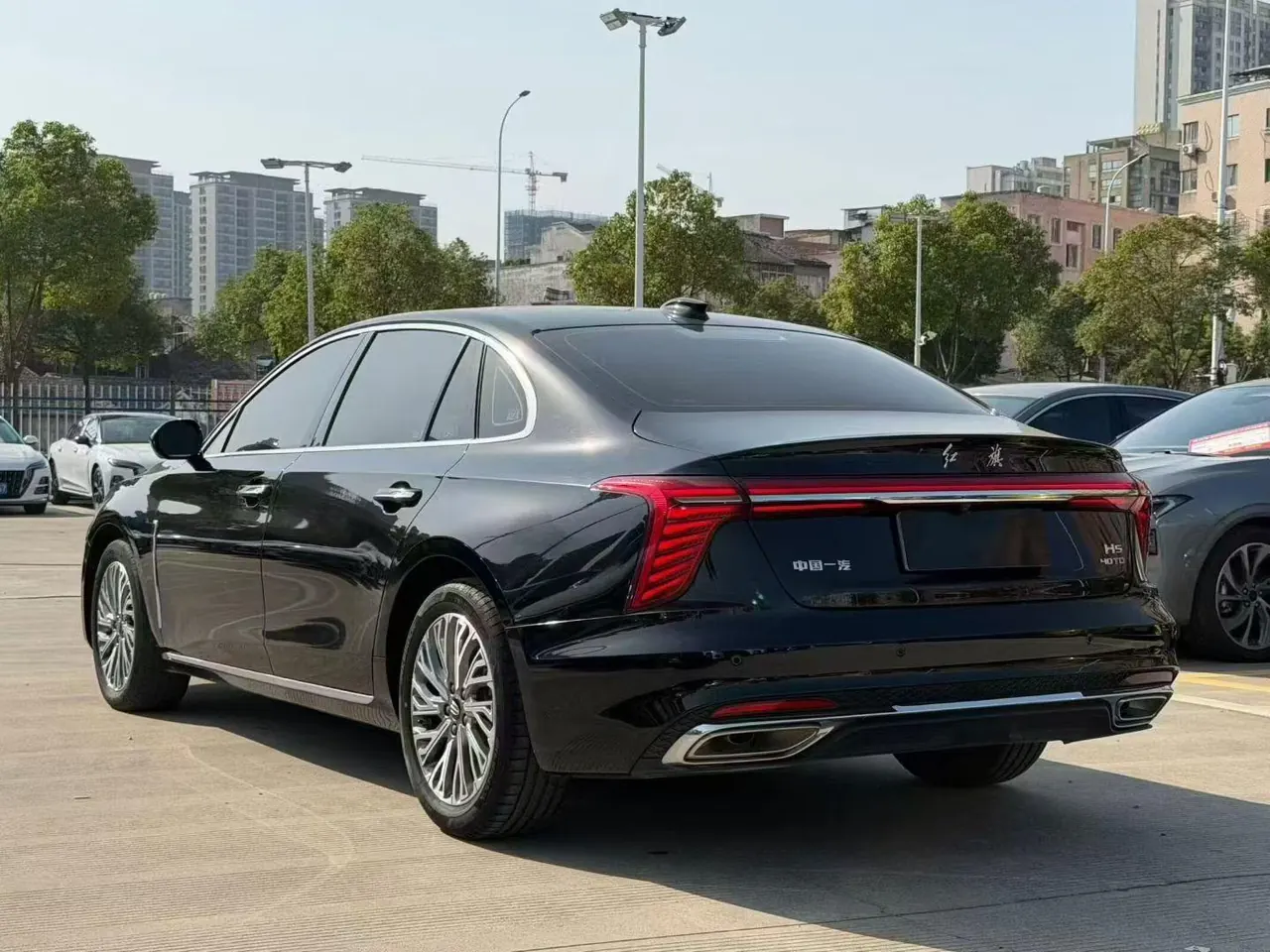 HongQi 2023 H5 1.5T Zhilian Flag Rhyme Edition Automatic Gear 5