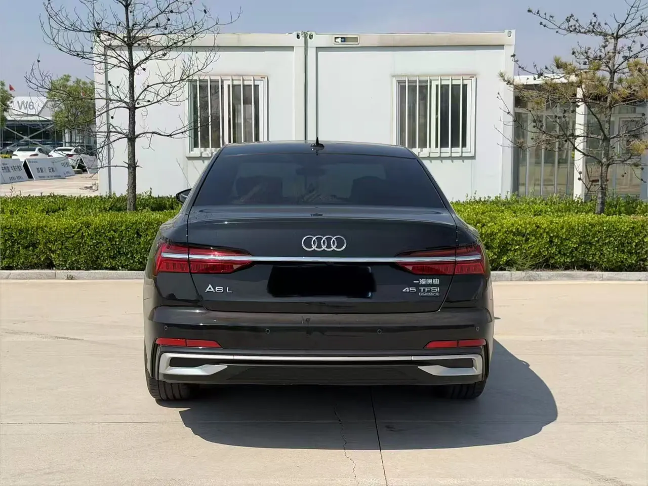 Audi 2023 A6L 2.0TFSI 45TFSI Quattro Selected Dynamic Automatic 5