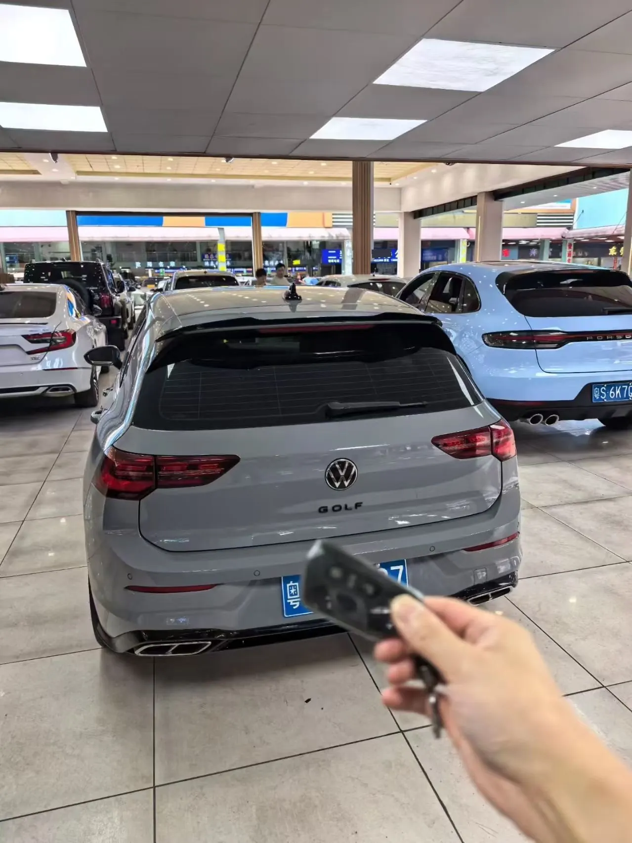 Volkswagen 2023 Golf 8 PRO 1.4TSI 280TSI 20th Anniversary Edition Automatic 4
