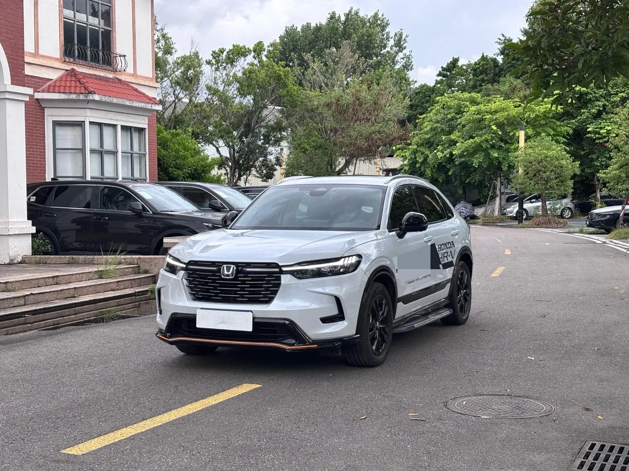 Honda 2023 HR-V e:HEV 2.0 Stepless Dynamic Edition Automatic Gear - View 1