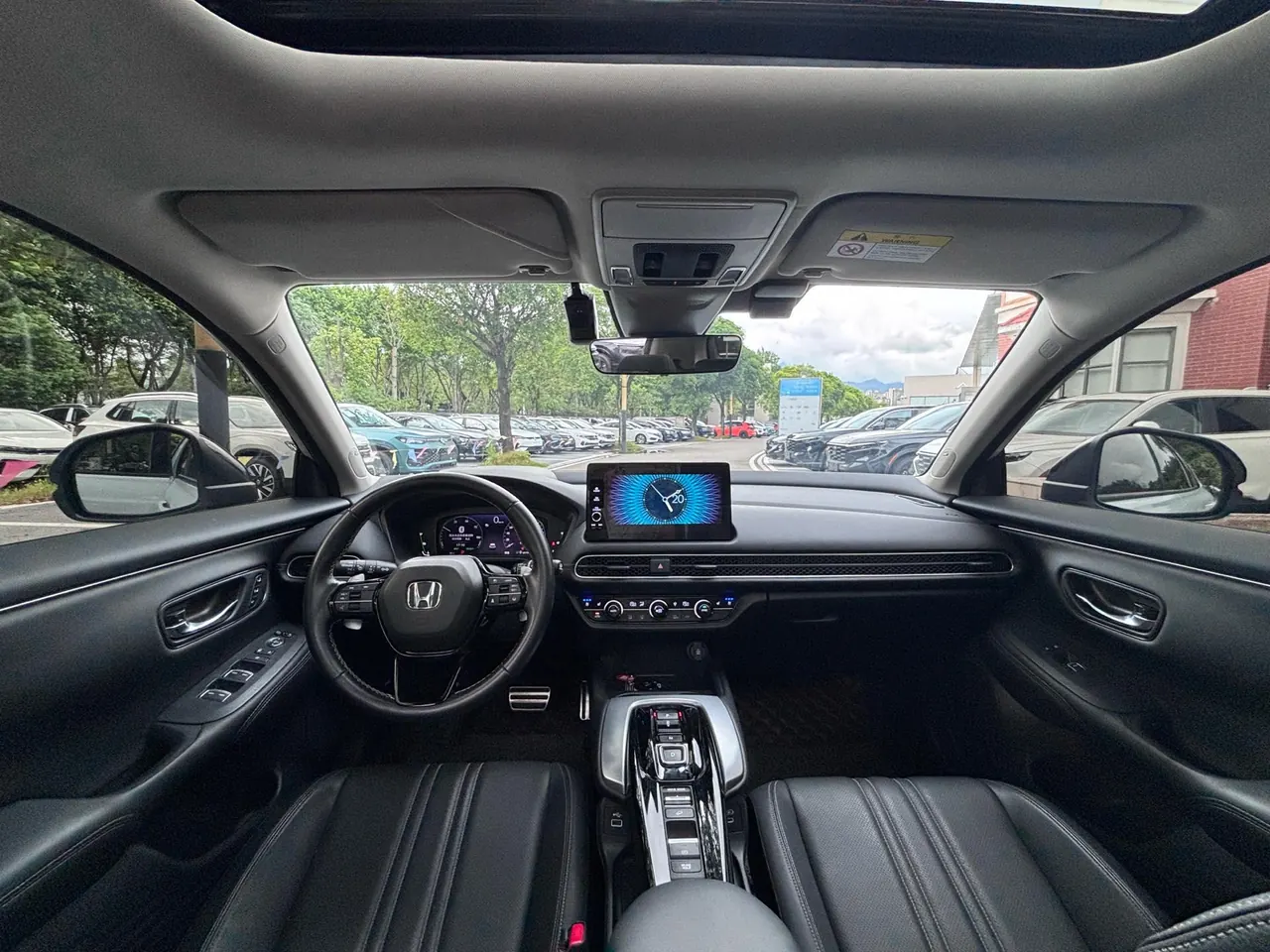 Honda 2023 HR-V e:HEV 2.0 Stepless Dynamic Edition Automatic Gear 5