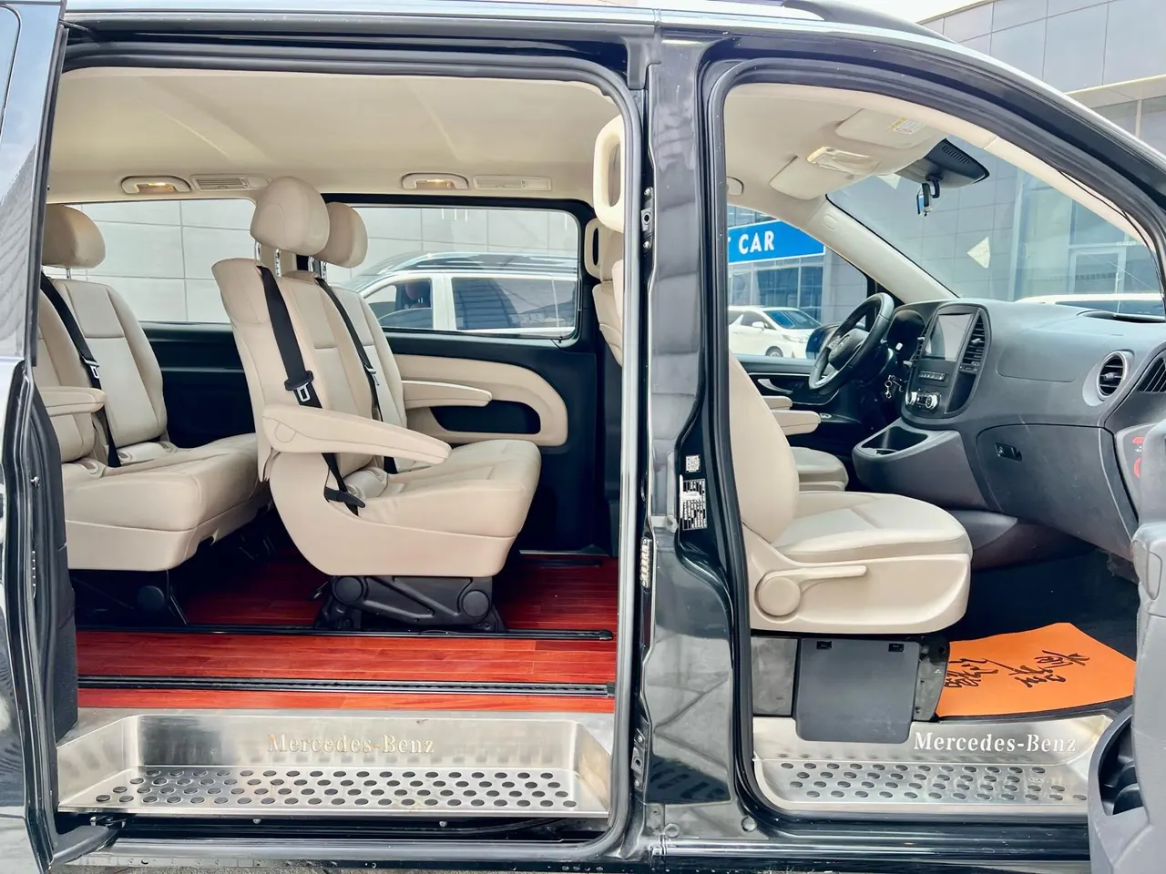 Mercedes Benz 2021 Vito 2.0T Elite Edition 9-seat Automatic Gear 5