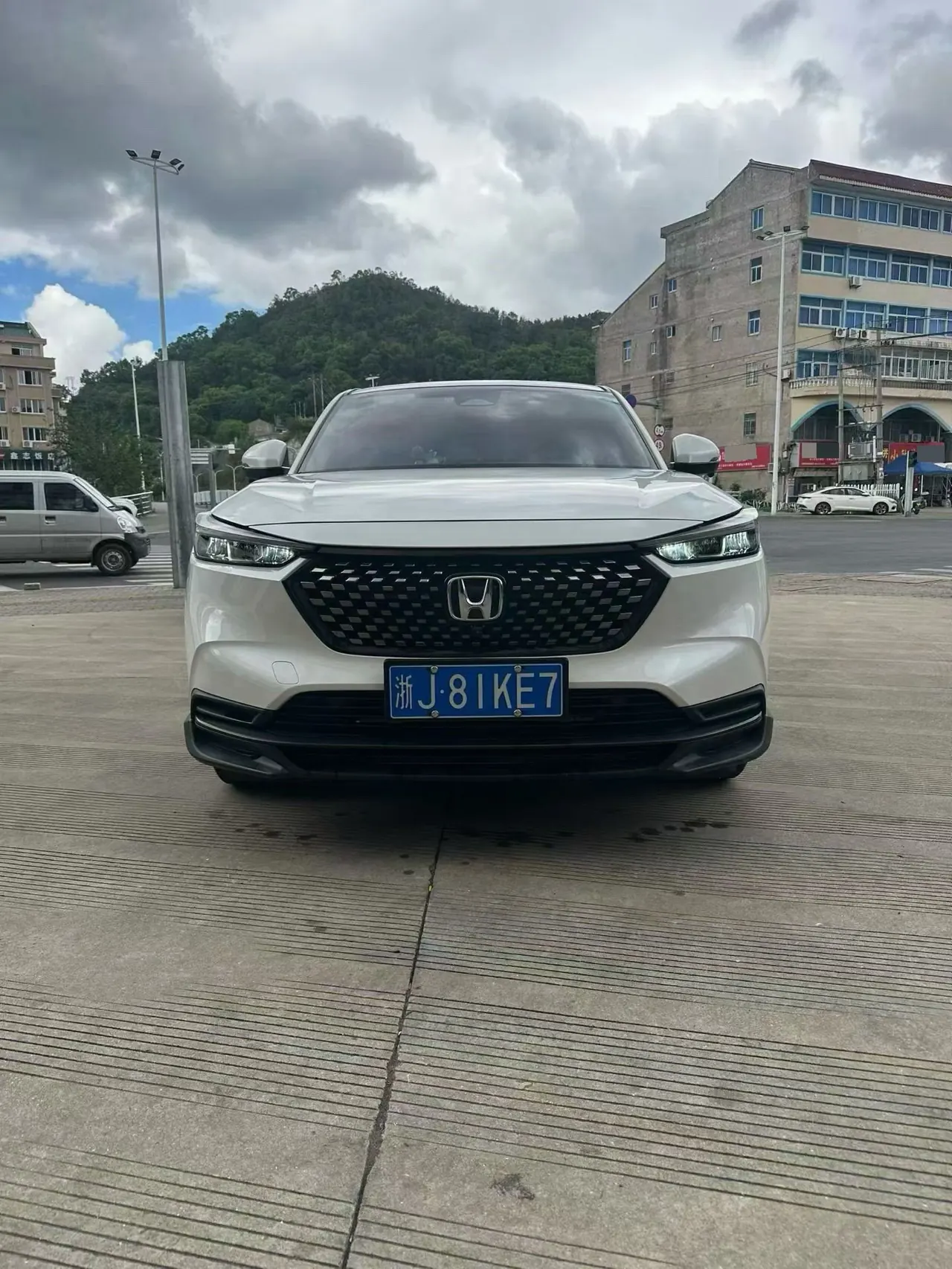 Honda 2023 XR-V 1.5 stepless craze version of automatic gear 4