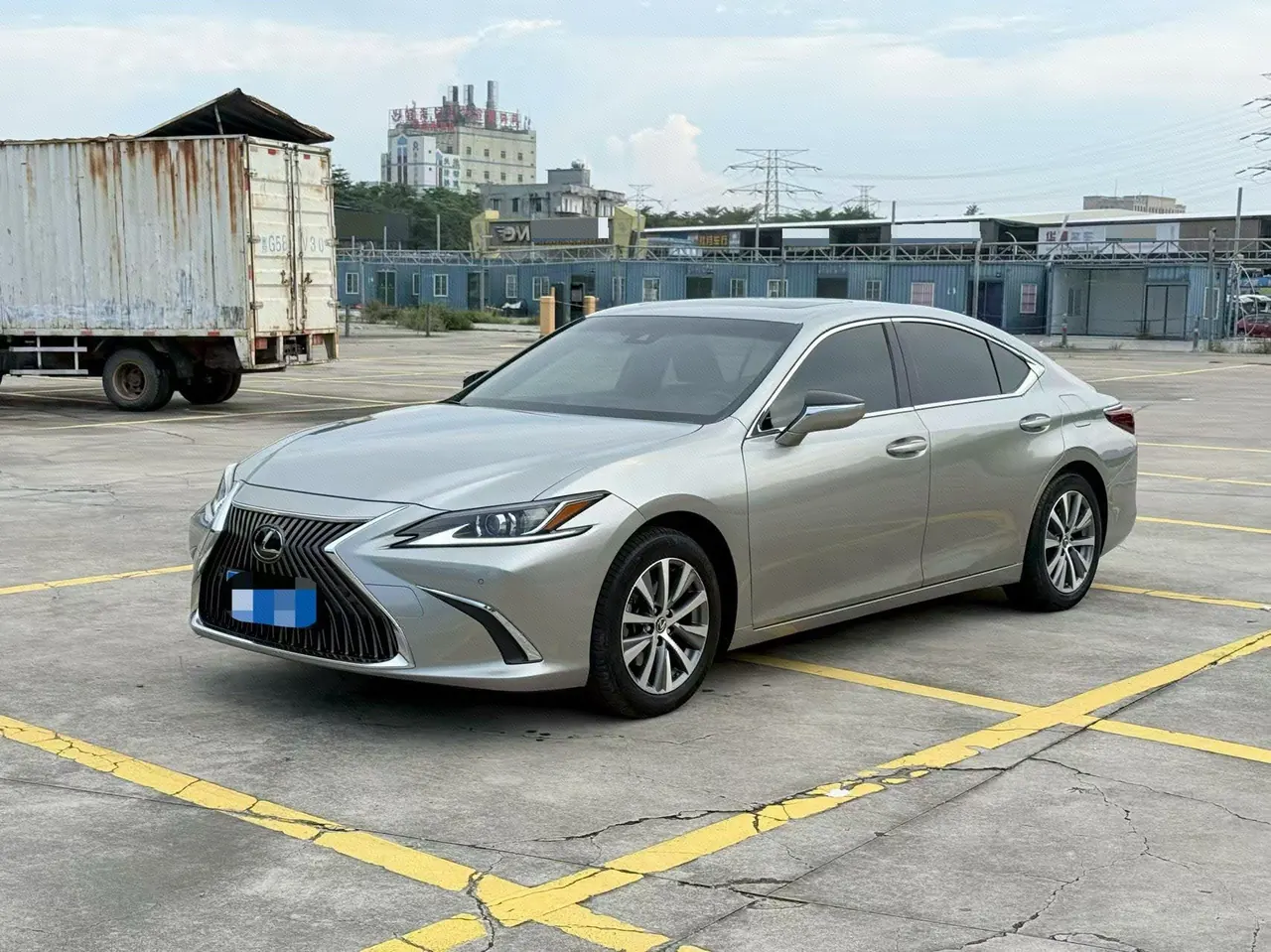 打开图片灯箱:Lexus ES (Imported) 2020 ES200 2.0 Stepless Premium Edition Automatic Gear