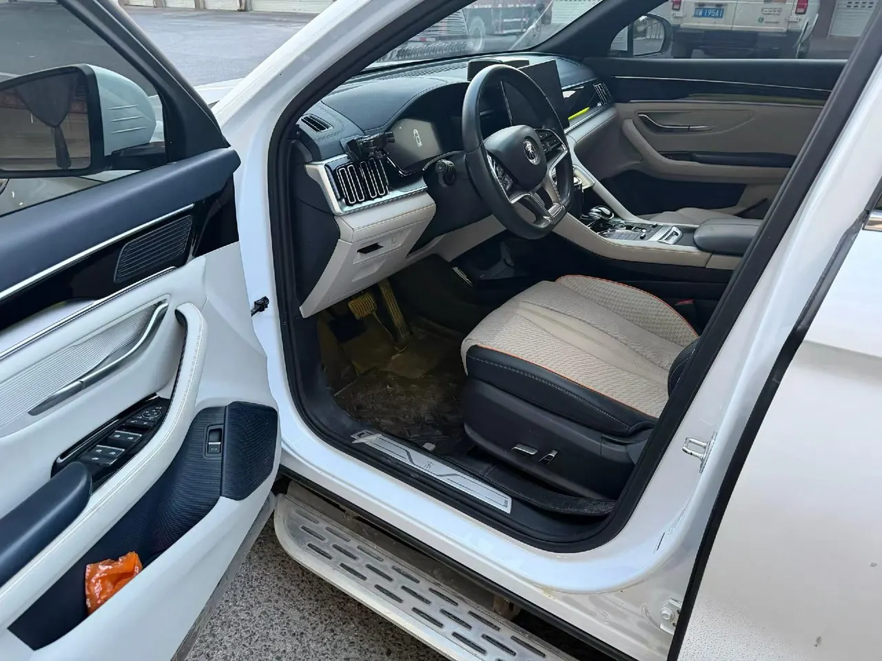 BYD Song PLUS New Energy 2022 Song PLUS DM-i 1.5 Stepless 110KM Flagship PLUS 5G Edition Automatic Gear 5