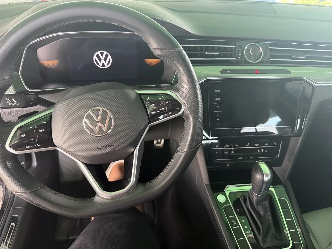 Volkswagen 2020 Magotan 2.0TSI 330TSI luxury automatic transmission 6