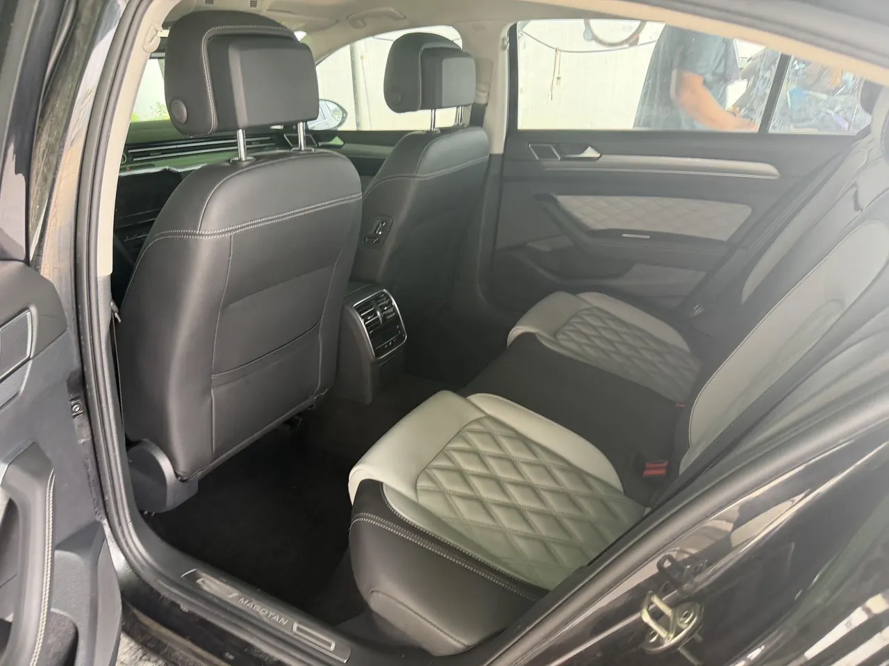 Volkswagen 2020 Magotan 2.0TSI 330TSI luxury automatic transmission 8