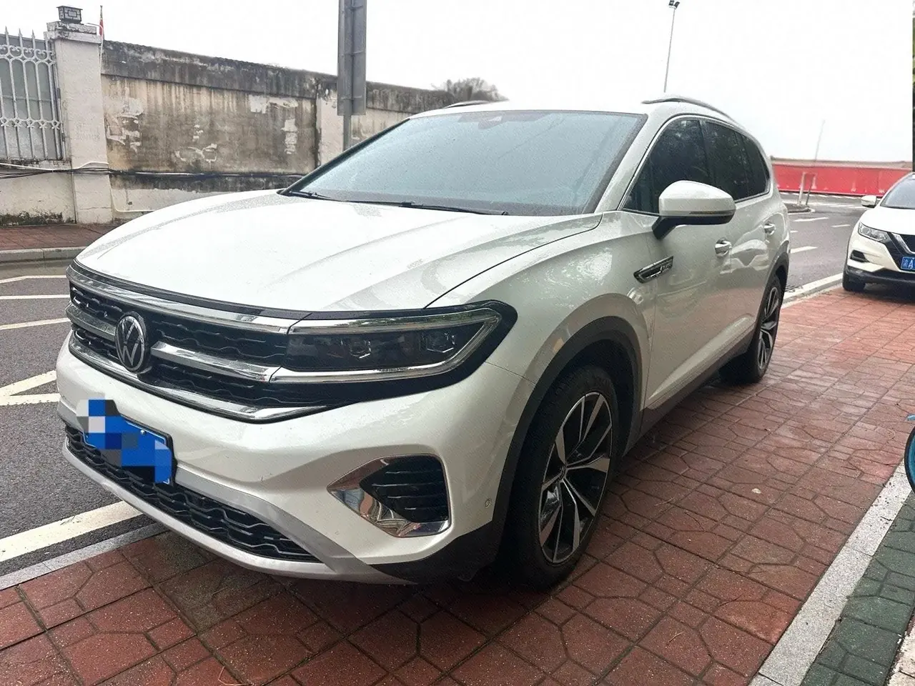 Open image lightbox: Volkswagen 2022 2.5TSI 530TSI Four-wheel Drive Flagship Victory Pro6 Automatic Gear