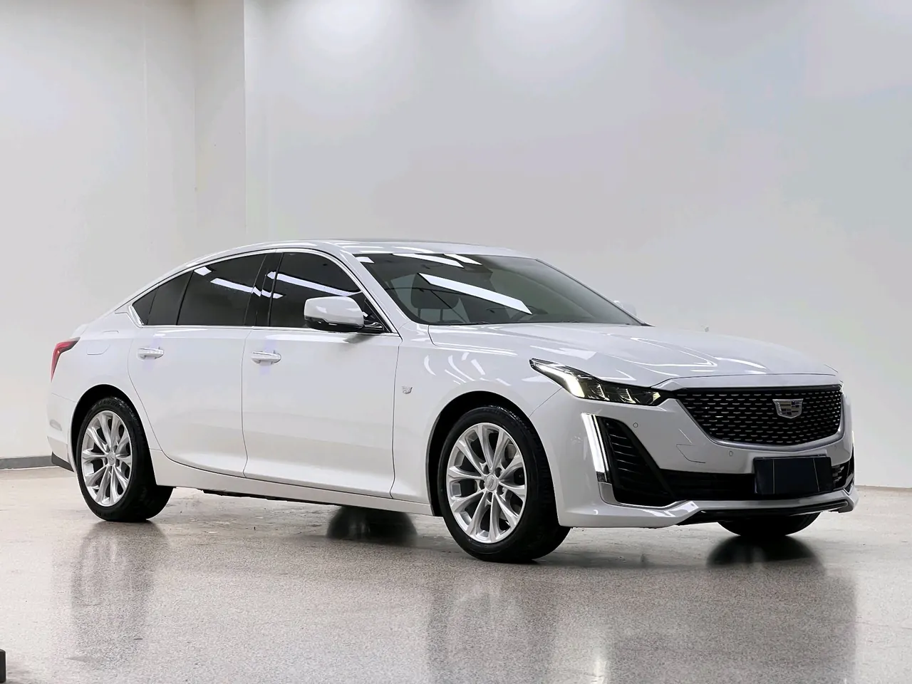 Cadillac 2022 CT5 2.0T 28T luxury automatic gear 3