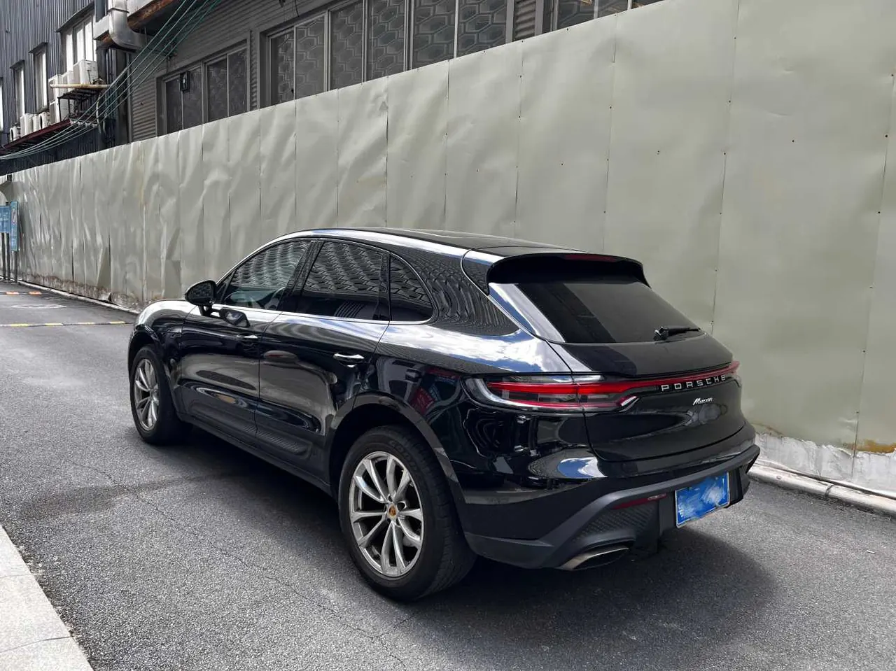 Porsche Macan (Imported) 2022 Macan 2.0T Automatic Gear 5