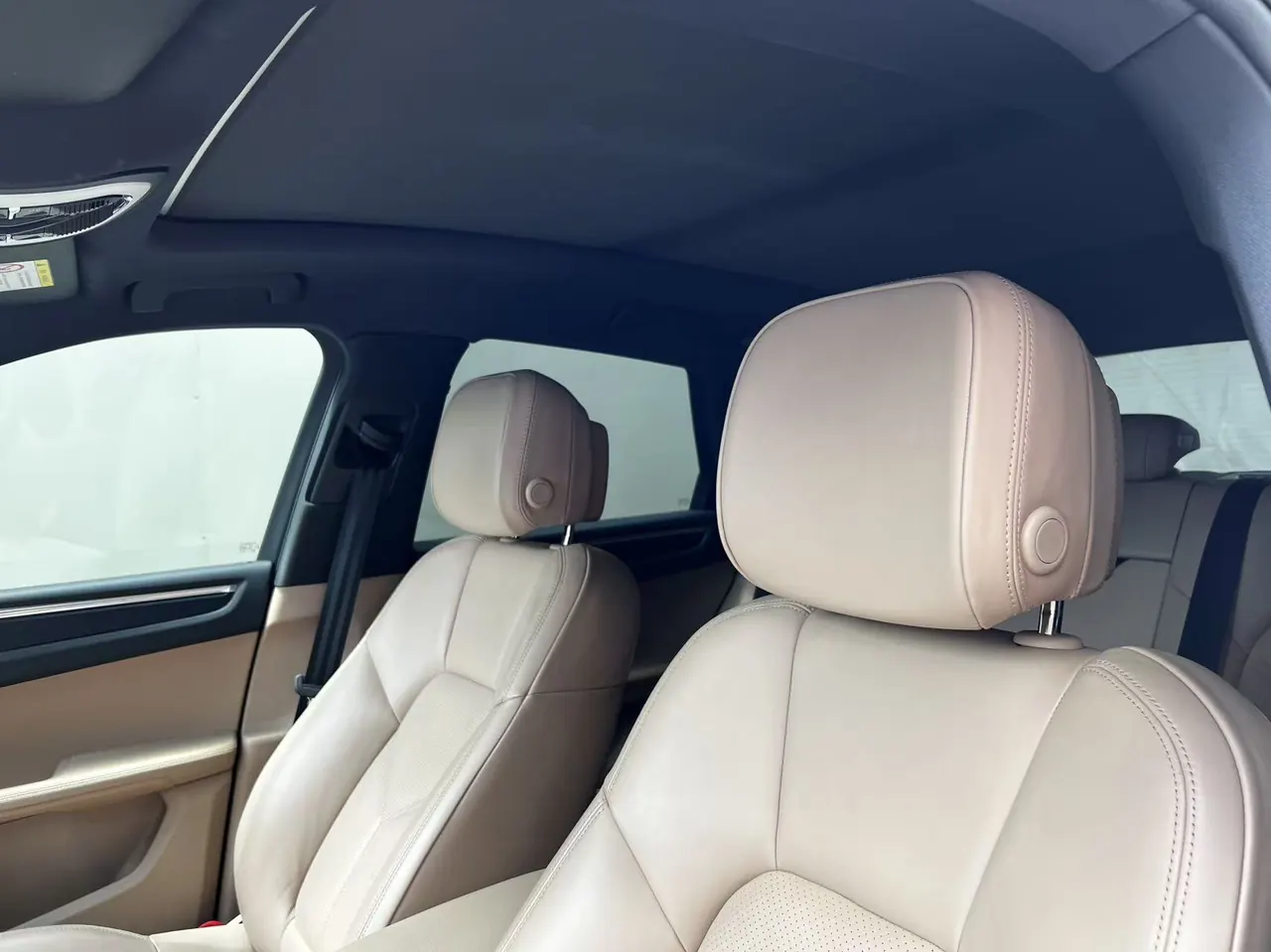 Porsche Macan (Imported) 2022 Macan 2.0T Automatic Gear 6