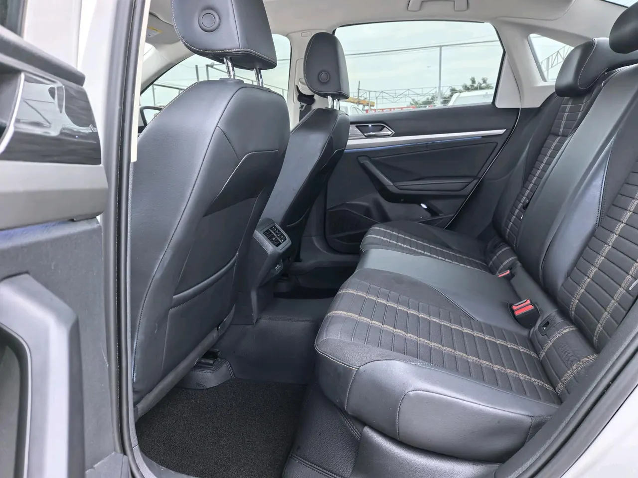 Volkswagen 2022 Lavida 1.4TSI 280TSI Comfort Edition Automatic Gear 4