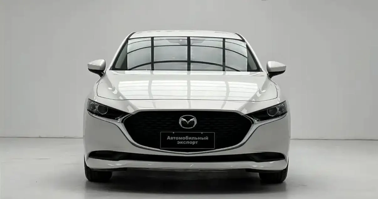 Mazda 3 Oncorsela 2022 Mazda 3 Oncorsela-sedan 2.0 elegant Obsidian version automatic gear 2
