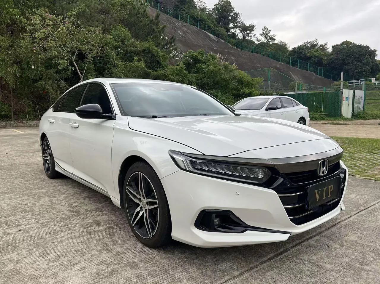 Honda 2022 10th Generation Accord 1.5T Stepless 260TURBO Magic Night Premium Edition Automatic Gear 3