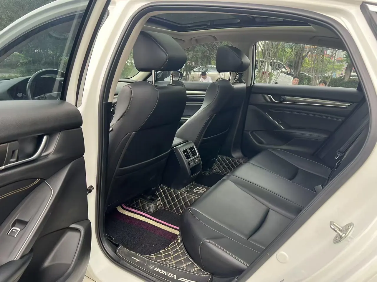 Honda 2022 10th Generation Accord 1.5T Stepless 260TURBO Magic Night Premium Edition Automatic Gear 6