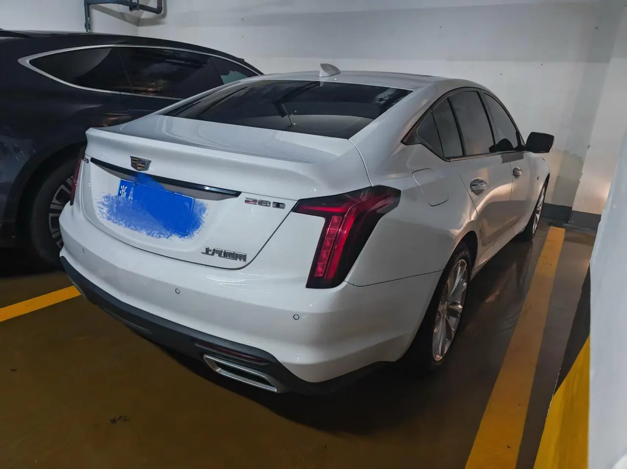Cadillac 2022 CT5 2.0T 28T luxury automatic gear 3