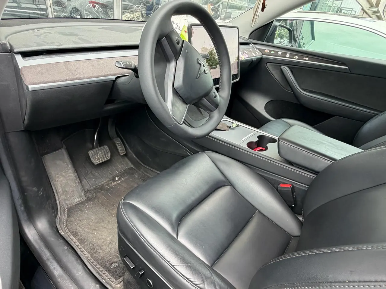 Tesla 2022 Model Y rear-wheel drive version (facelift) automatic gear 5