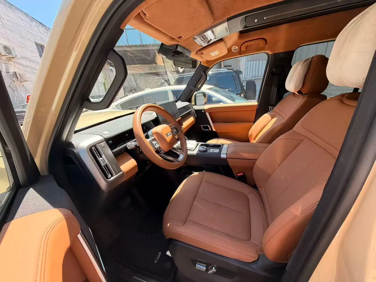 ICAR 2026 iCAR V 27 200KM 4WD Falcon 700 Automatic 3