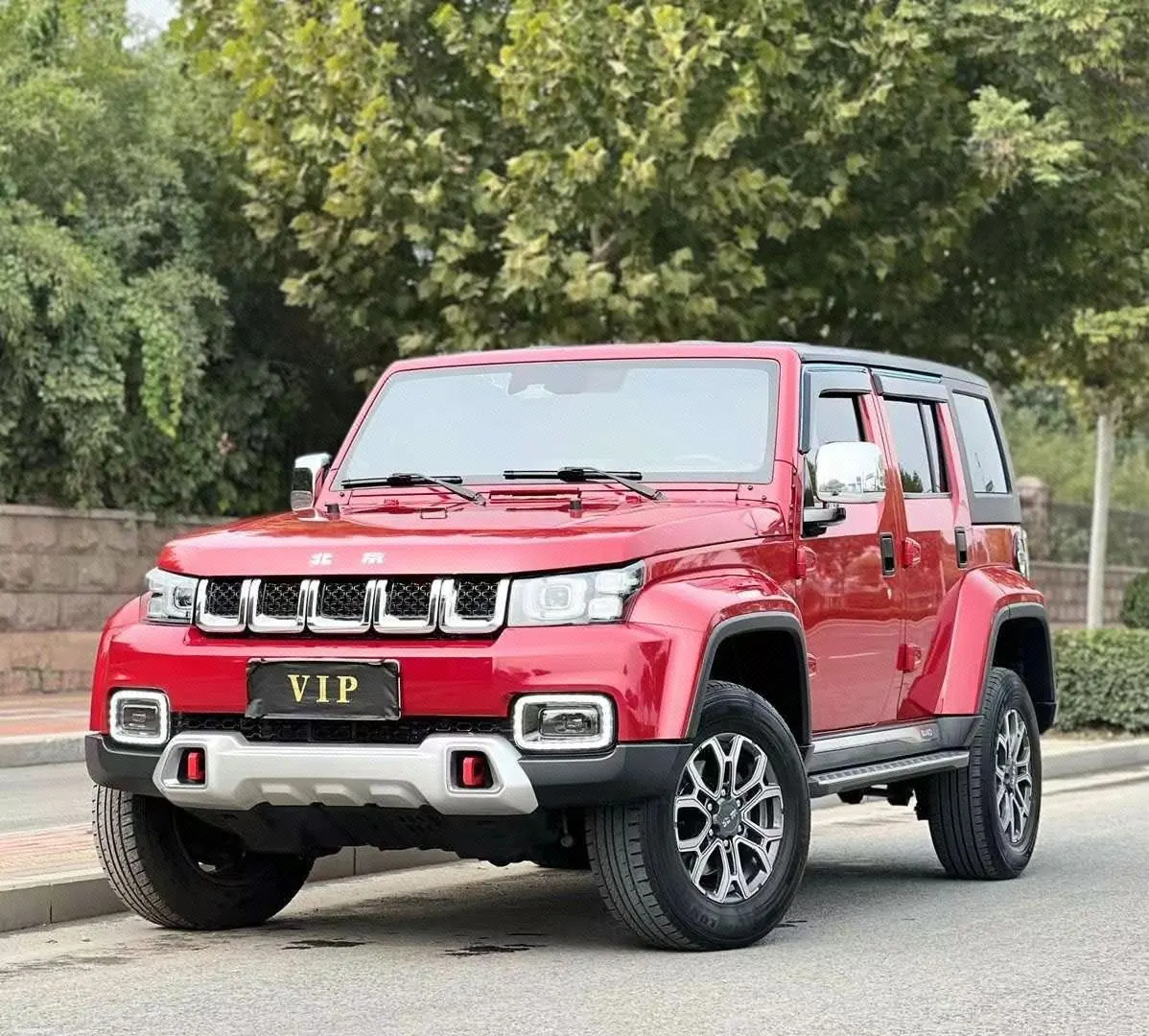 Open image lightbox: Beijing 2020 BJ40 2.0T 4-wheel drive city hunter version chivalrous automatic gear