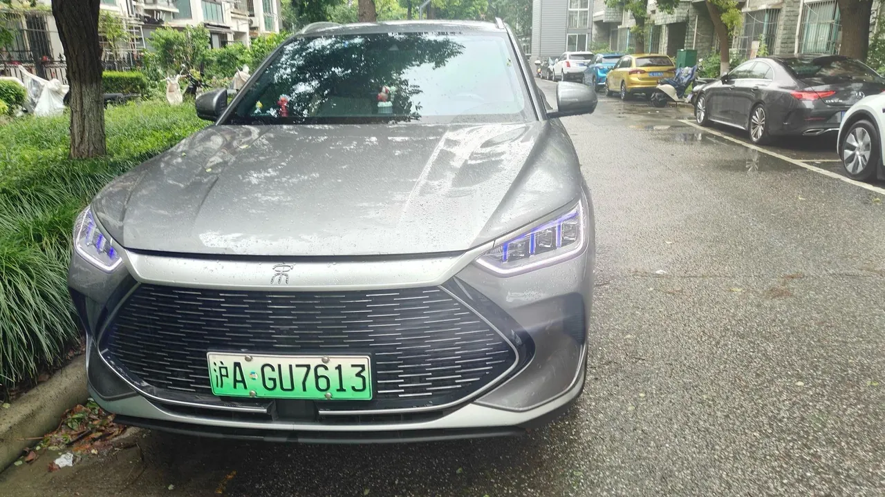 BYD Song PLUS New Energy 2022 Song PLUS DM-i 1.5 Stepless 110KM Flagship PLUS 5G Edition Automatic Gear 2