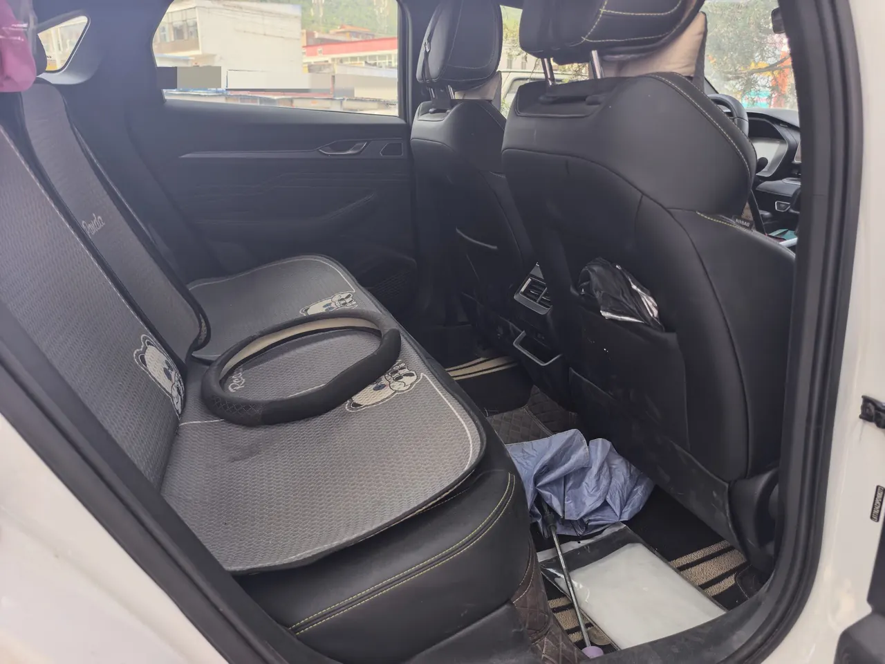 Geely 2023 xingrui 1.5TD rocking version of automatic gear 3