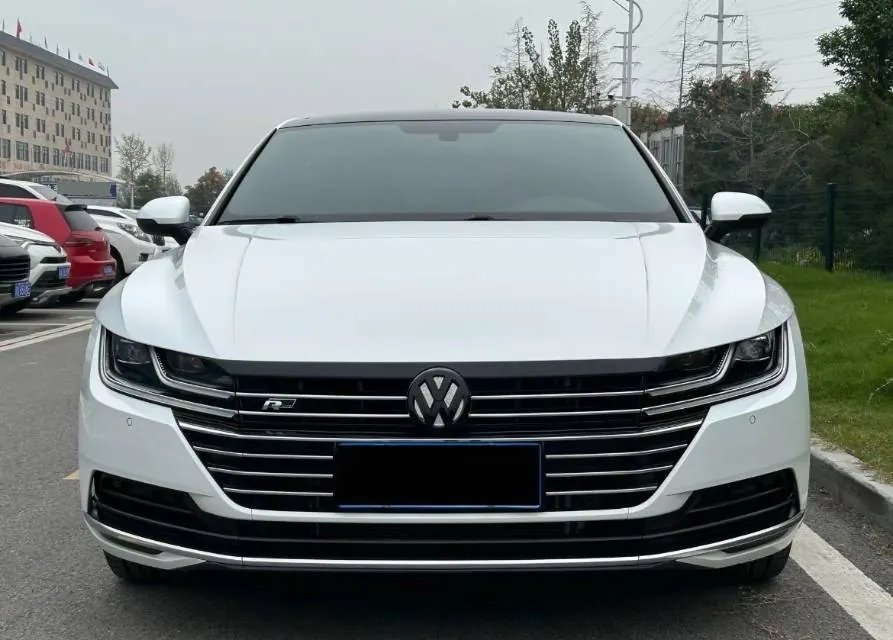 Volkswagen 2020 CC 2.0TSI 330TSI Huayan Edition Automatic Gear 2