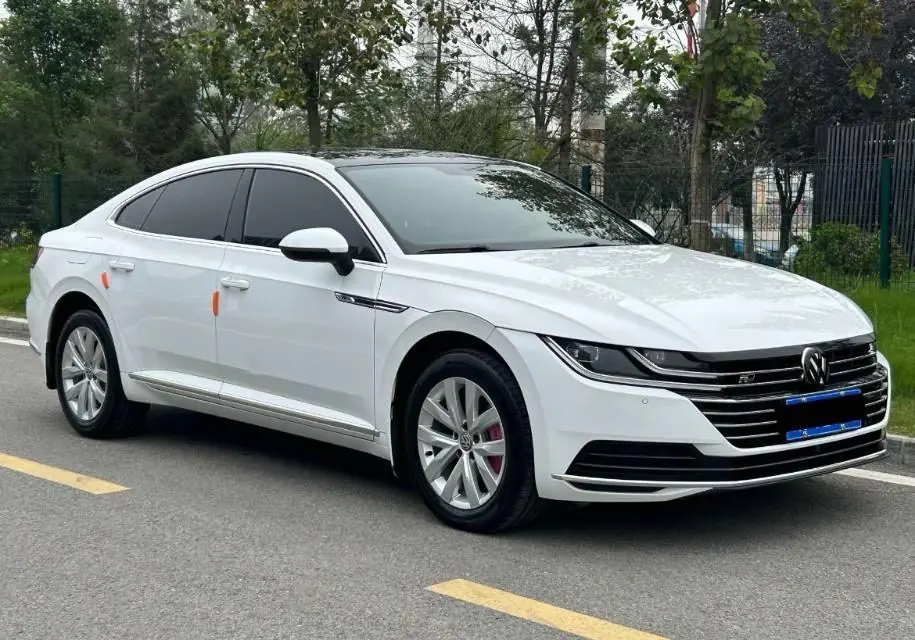 Volkswagen 2020 CC 2.0TSI 330TSI Huayan Edition Automatic Gear 3