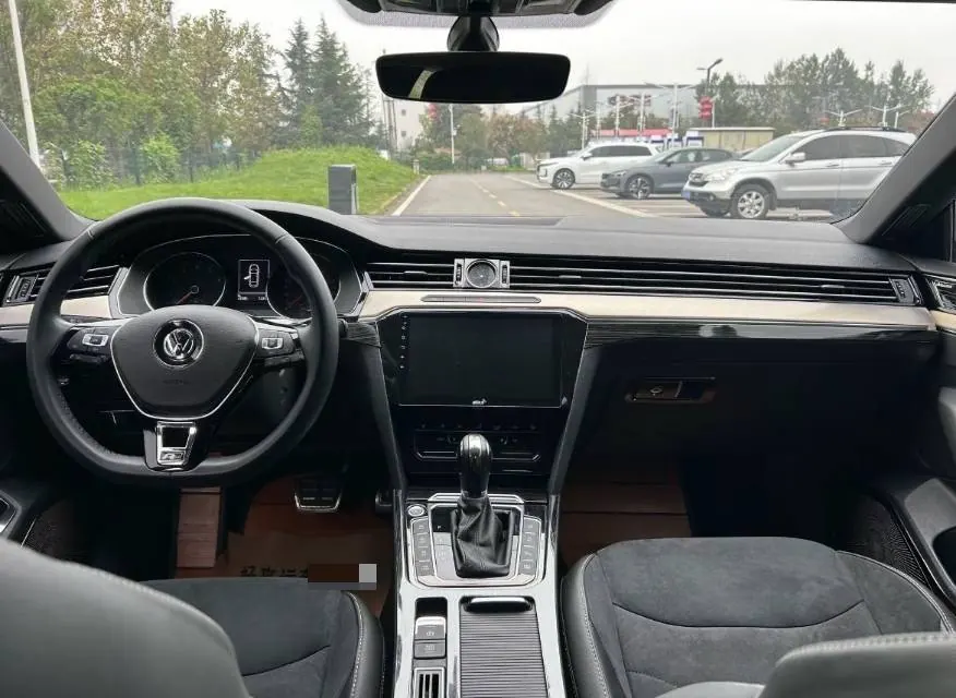 Volkswagen 2020 CC 2.0TSI 330TSI Huayan Edition Automatic Gear 5