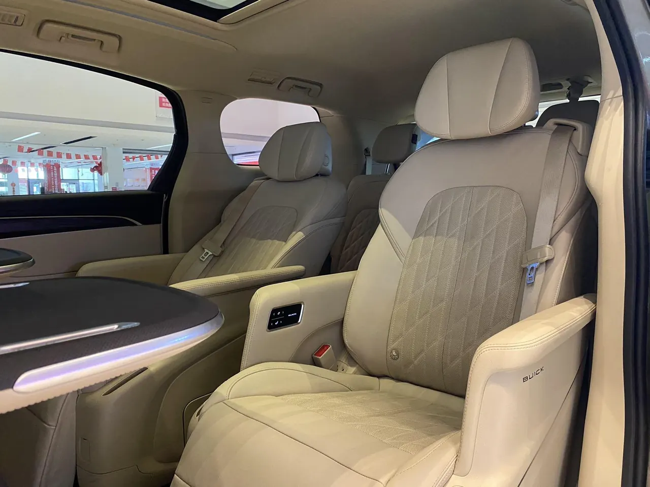 Buick 2023 GL8 ES Lu Zun 48V 2.0T 653T Luxury Automatic Gear 7
