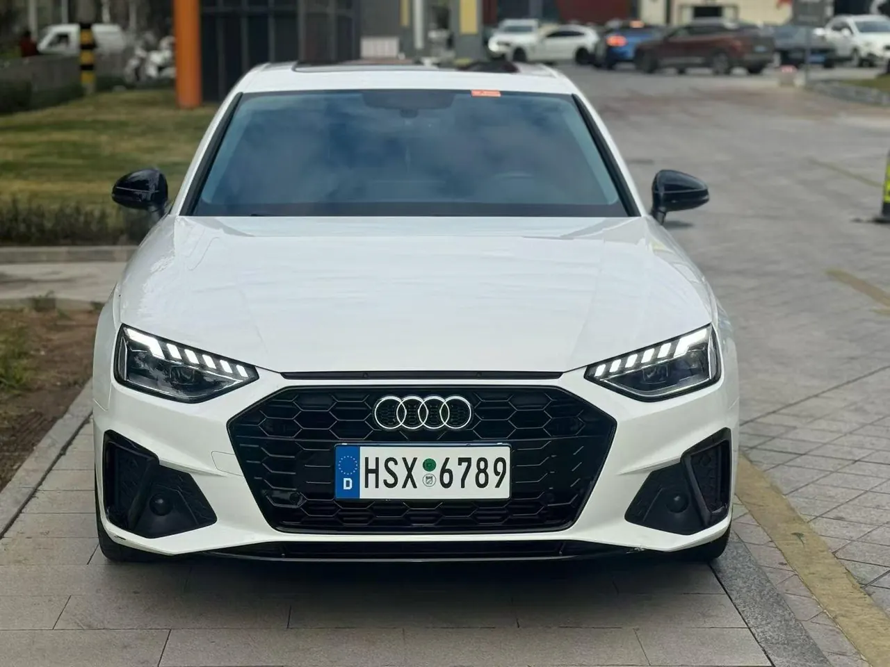 Audi 2022 A4L 2.0TFSI 40TFSI Deluxe Dynamic Automatic 2