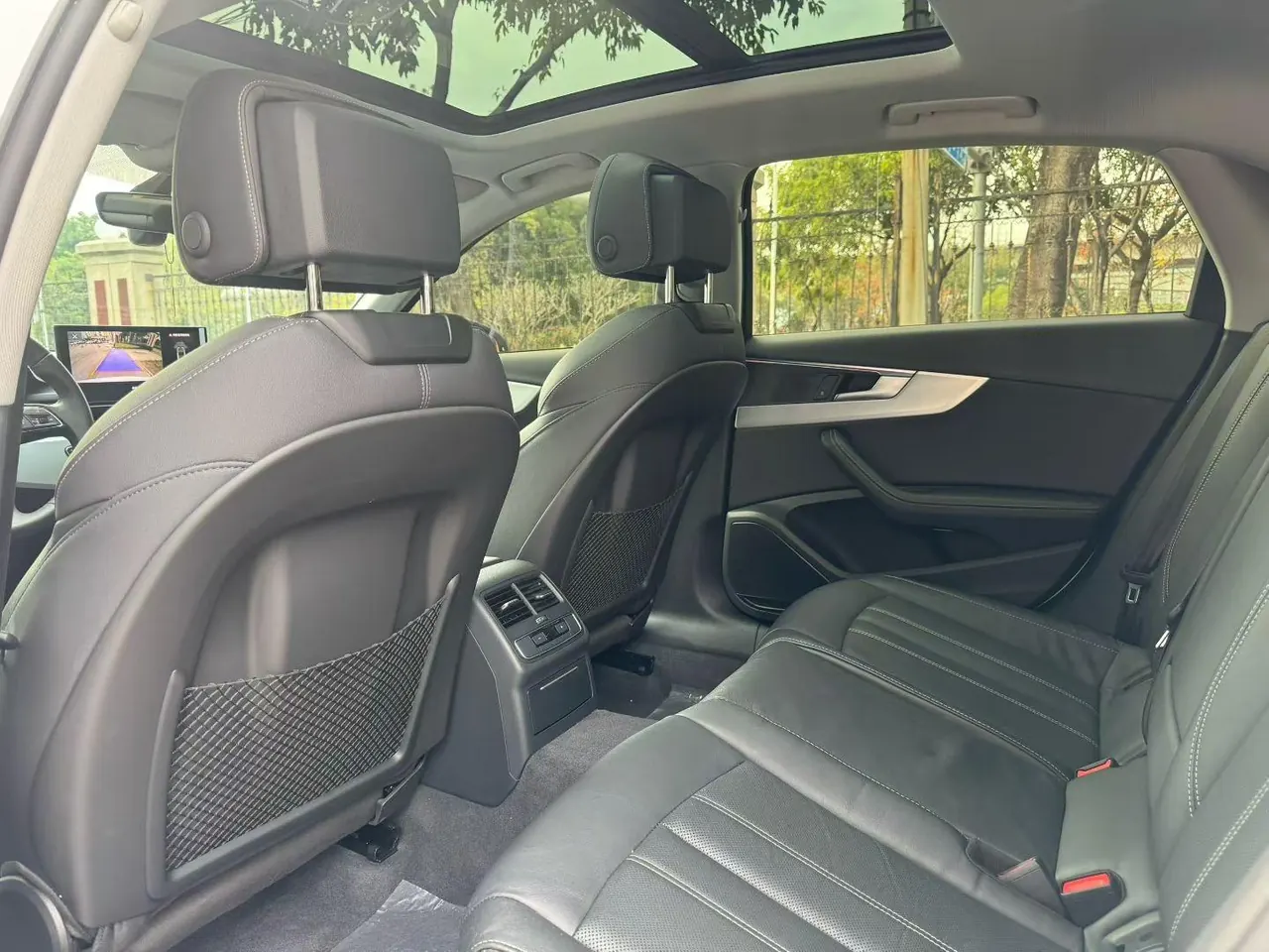 Audi 2022 A4L 2.0TFSI 40TFSI Deluxe Dynamic Automatic 5