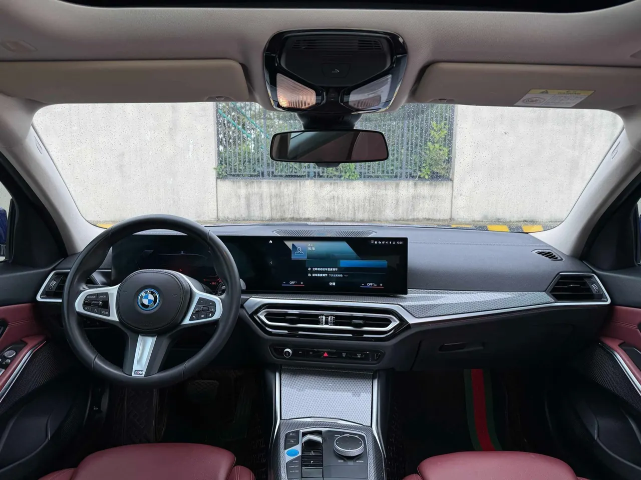 BMW 2022 i3 eDrive 35L automatic gear 5