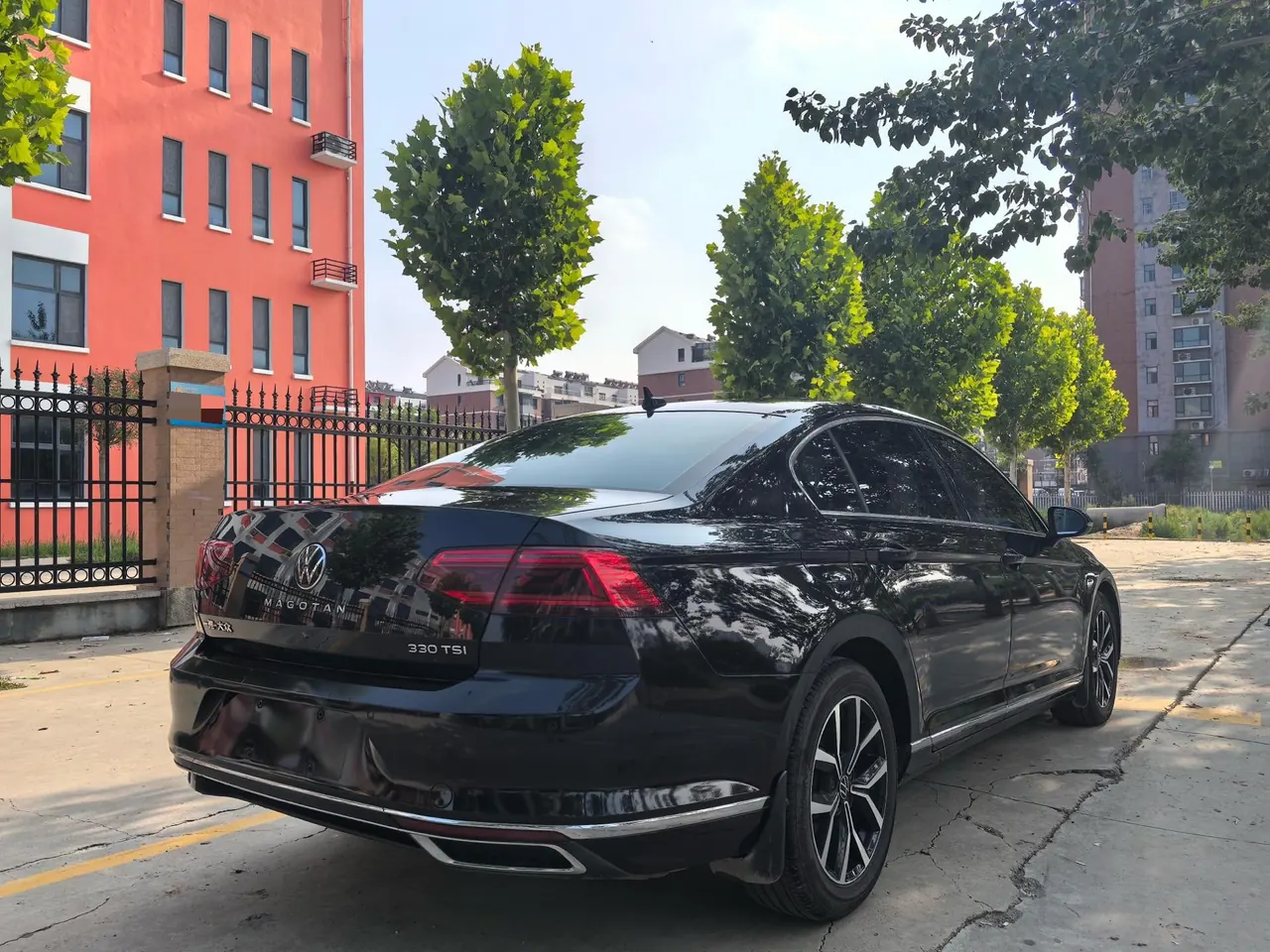 Volkswagen 2020 Magotan 2.0TSI 330TSI Leading Automatic 4