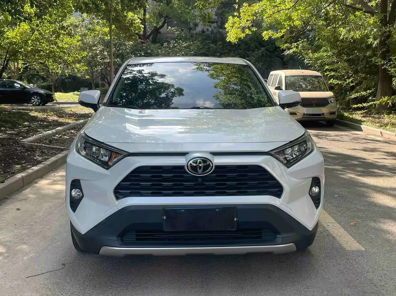 Toyota 2022 RAV4 Rongbo 2.0 Stepless Two-Drive Fashion Edition Automatic Gear 2
