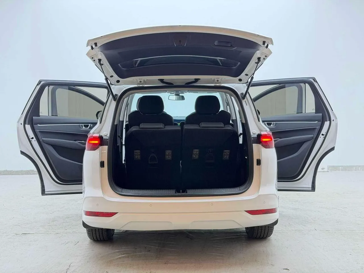 WuLing 2022 Capgemini 1.5T Stepless Flagship Automatic Gear 16
