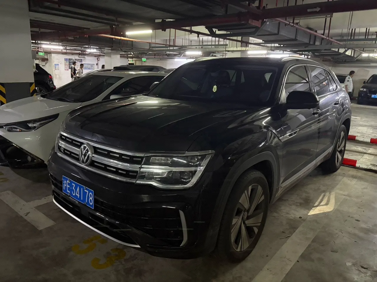 Open image lightbox: Volkswagen 2023 Tuang X 2.0TSI 380TSI 4WD Respect Deluxe Automatic Transmission