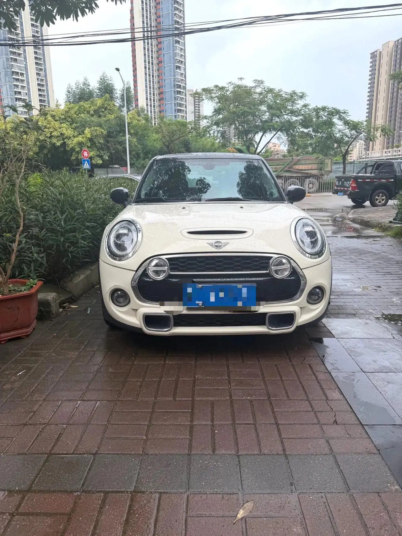 MINI Mini 5-Door (Imported) 2020 Mini Cooper S 2.0T Artist Automatic Gear 2