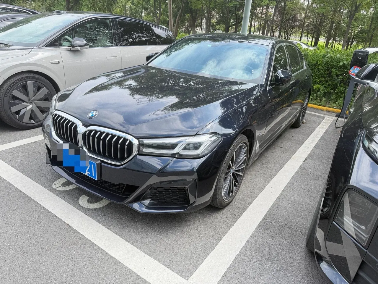 Open image lightbox: BMW 5 Series 2022 530Li 2.0T Leading M Sports Suit (Modified) Automatic Gear