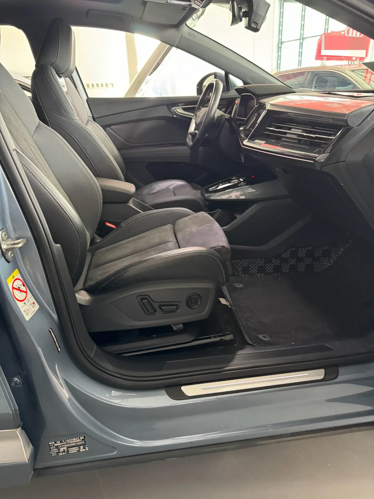 Audi 2022 Q4 e-tron 50 Quattro Creation Edition Automatic Gear 5