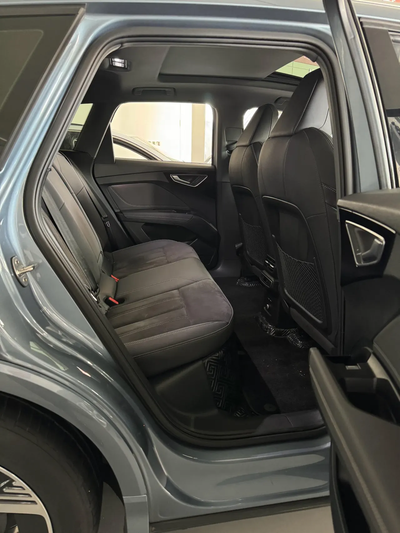 Audi 2022 Q4 e-tron 50 Quattro Creation Edition Automatic Gear 6