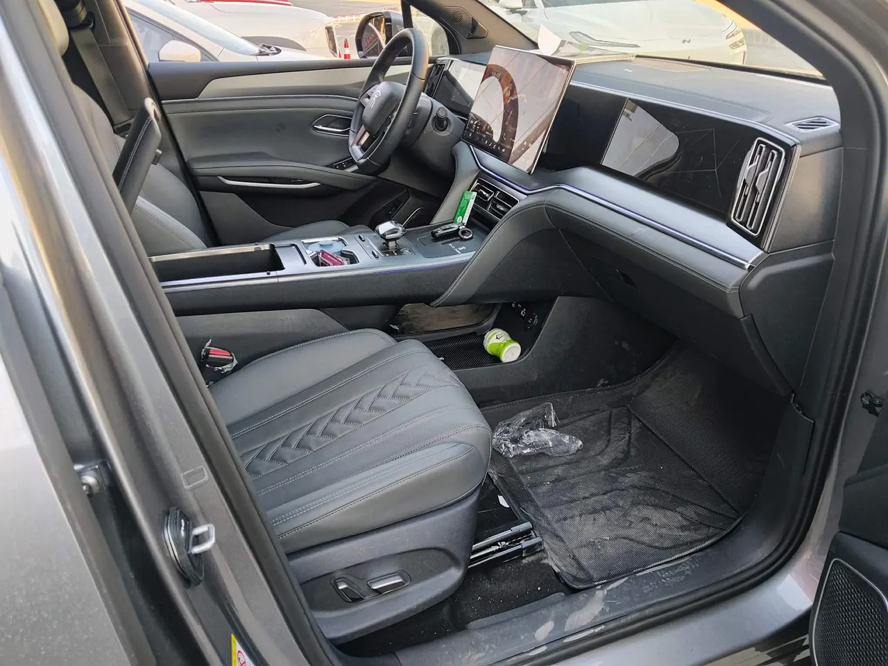 BYD 2025 Song L DM-i 1.5 Stepless Smart Driving Edition 160km Exceed Automatic Transmission 4