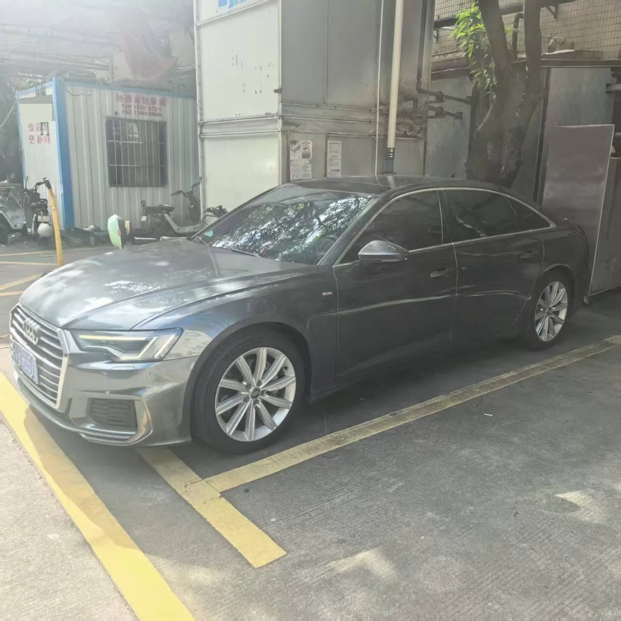 Open image lightbox: Audi 2020 A6L 2.0TFSI 45TFSI Selected Dynamic Automatic