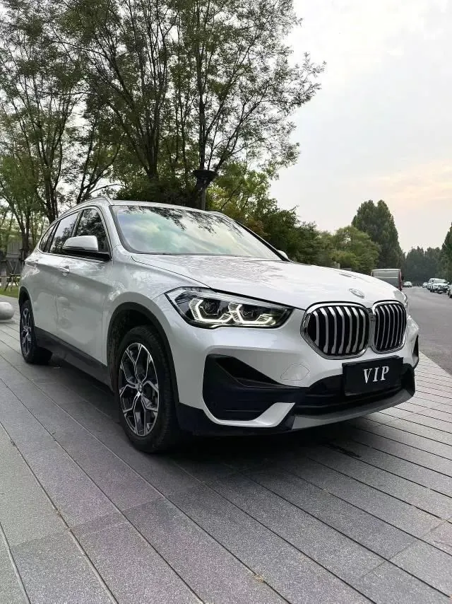 BMW 2022 X1 sDrive25Li 2.0T Leading Automatic Gear 2