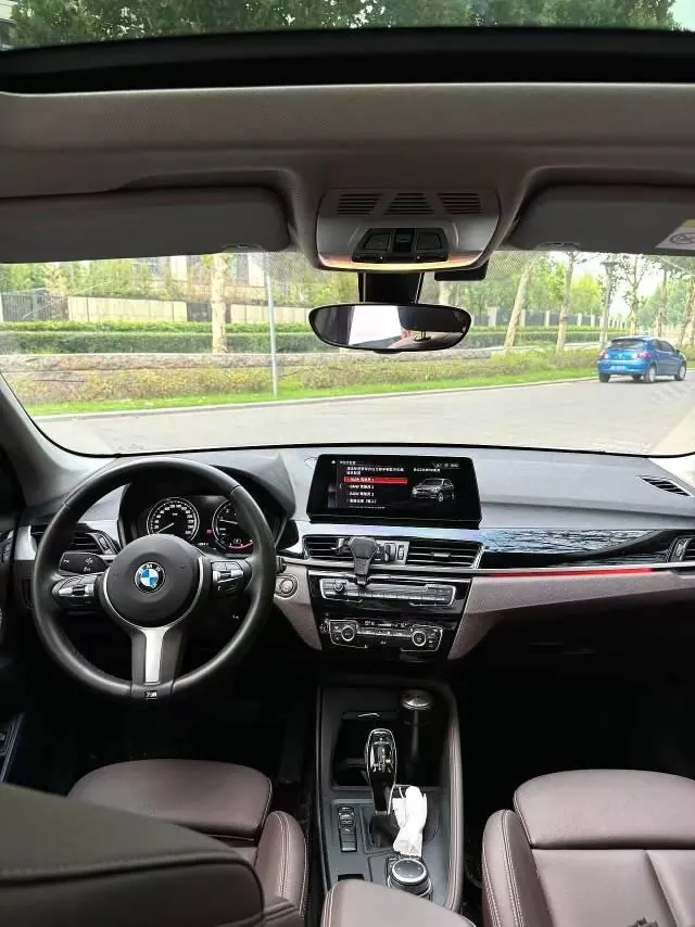 BMW 2022 X1 sDrive25Li 2.0T Leading Automatic Gear 8