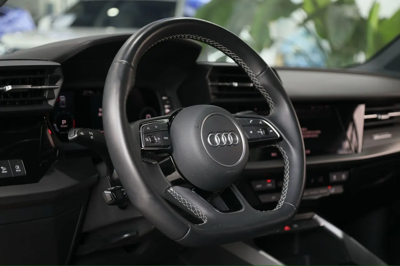 Audi 2023 A3L Limousine 1.4TFSI 35TFSI Fashion Sport Version Automatic Transmission 4