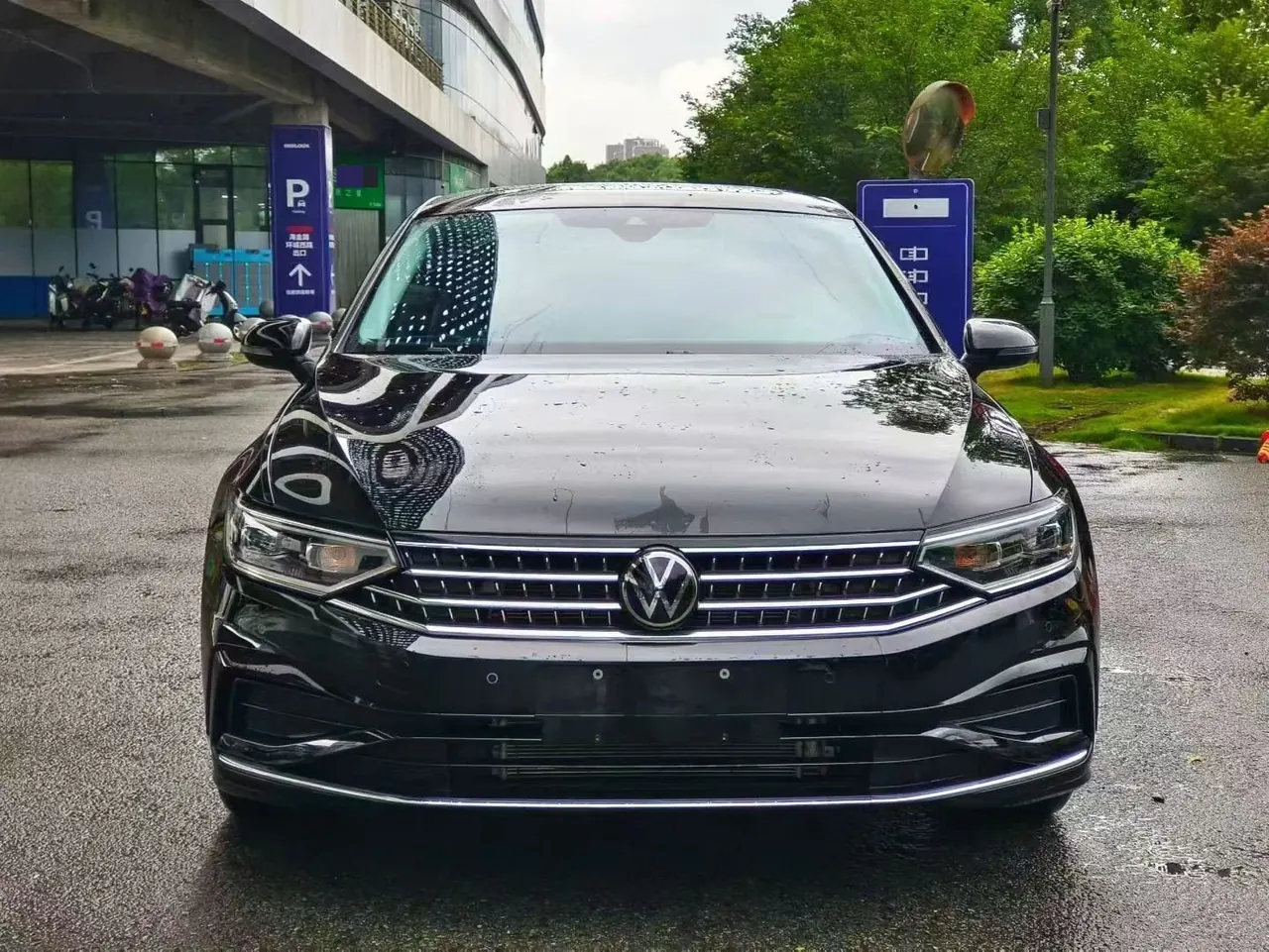 Volkswagen 2025 Magotan 2.0TSI 330TSI Luxury (Modified 2) Automatic Gear 3