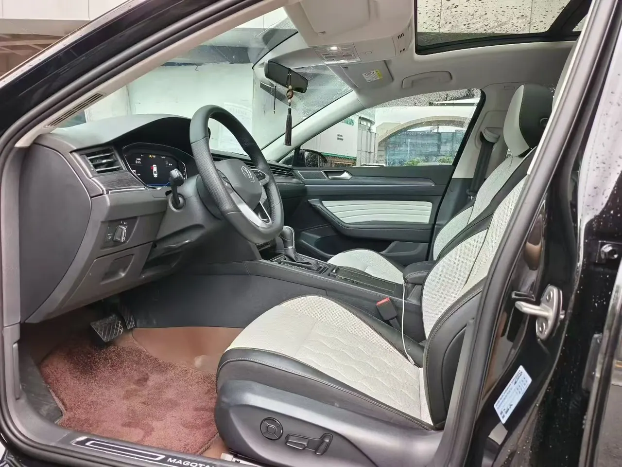 Volkswagen 2025 Magotan 2.0TSI 330TSI Luxury (Modified 2) Automatic Gear 7