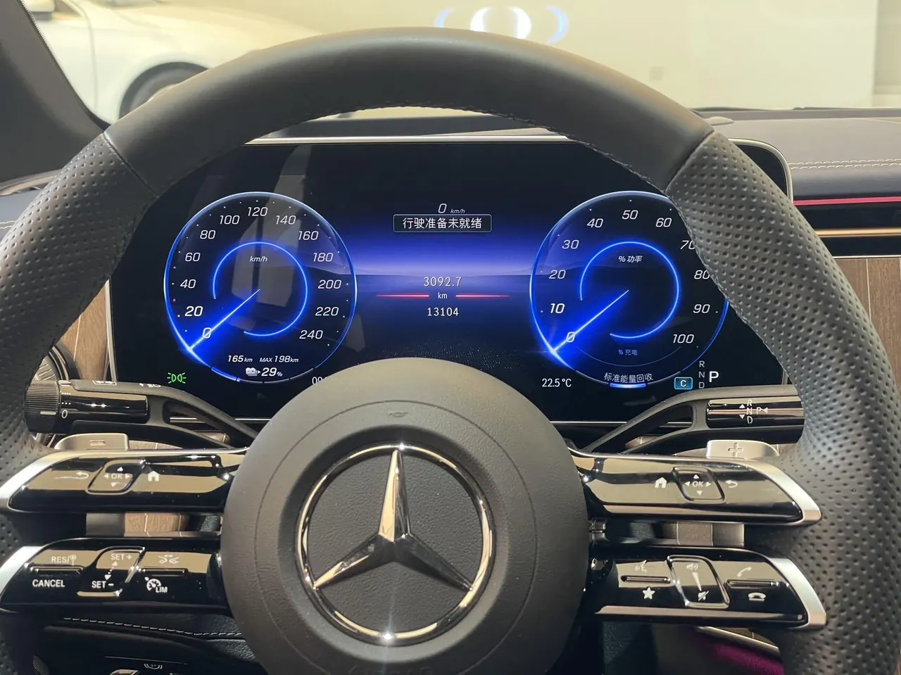 Mercedes Benz 2025 EQE 500 4MATIC EQE 500 4MATIC Deluxe Edition Automatic Gear 8