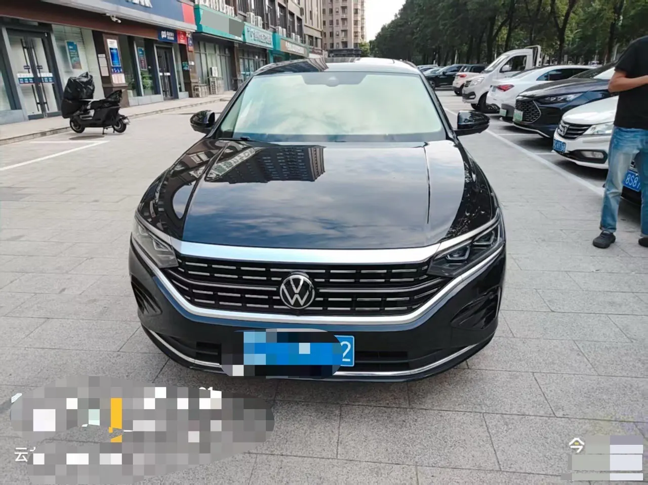 Volkswagen 2022 Passat 2.0TSI 330TSI Deluxe Edition Automatic 2