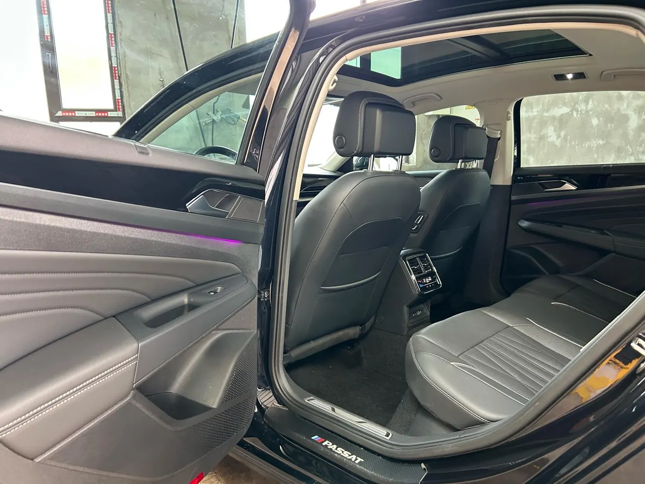 Volkswagen 2022 Passat 2.0TSI 330TSI Deluxe Edition Automatic 5